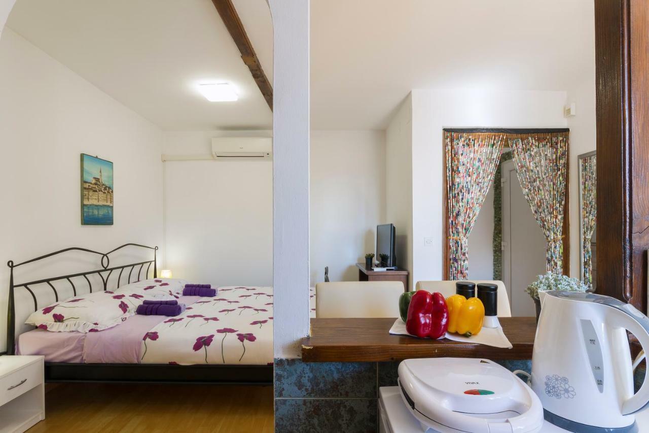PUY Studio Apartman Ela מראה חיצוני תמונה